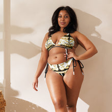Load image into Gallery viewer, STEAMY 24 Gold &amp; Black string bikini
